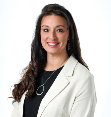 Christina Deneau headshot